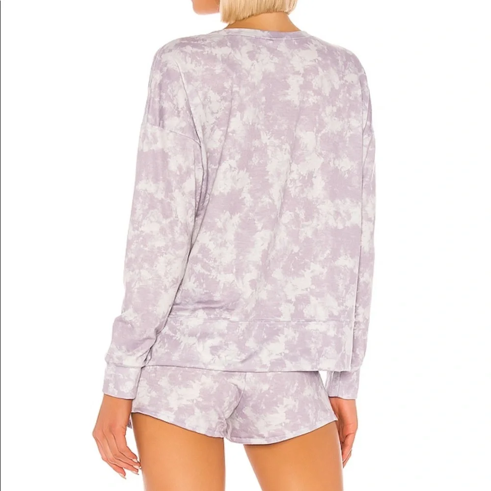 Onzie Lavender Acid Wash Shorts - Picture 3 of 6